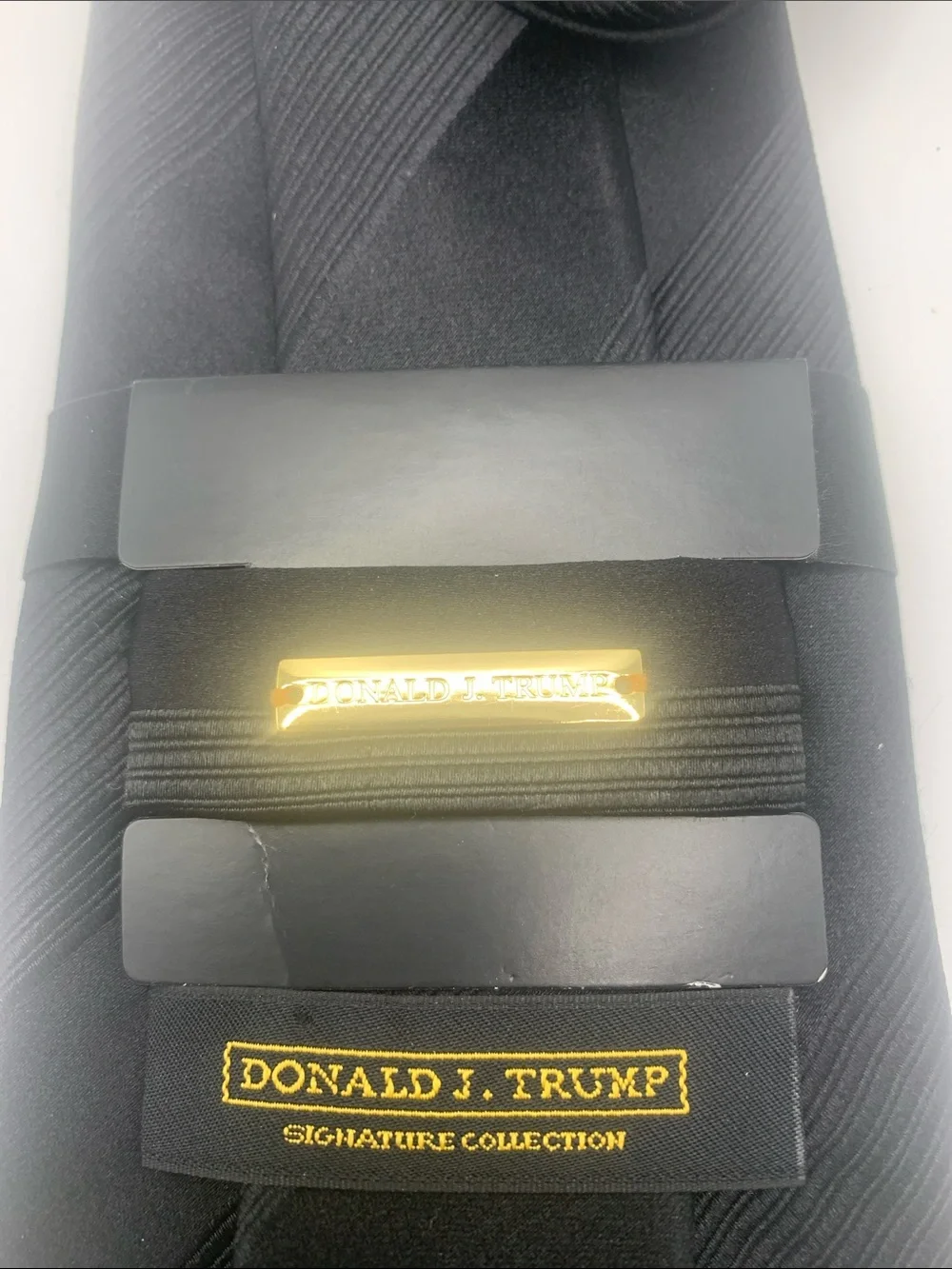 Signature Collection Black Men's Tie
